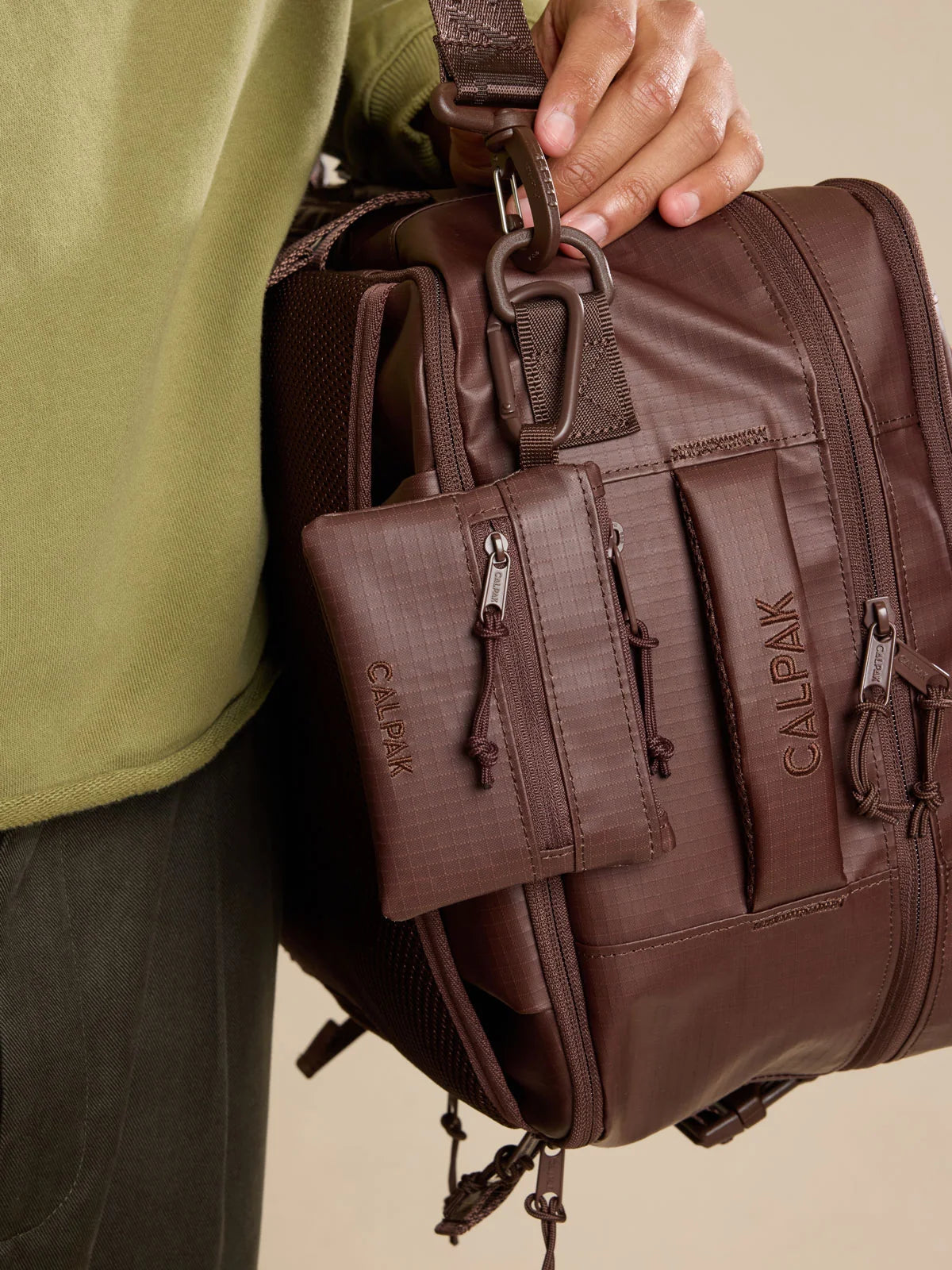 Terra Clippable Card Pouch