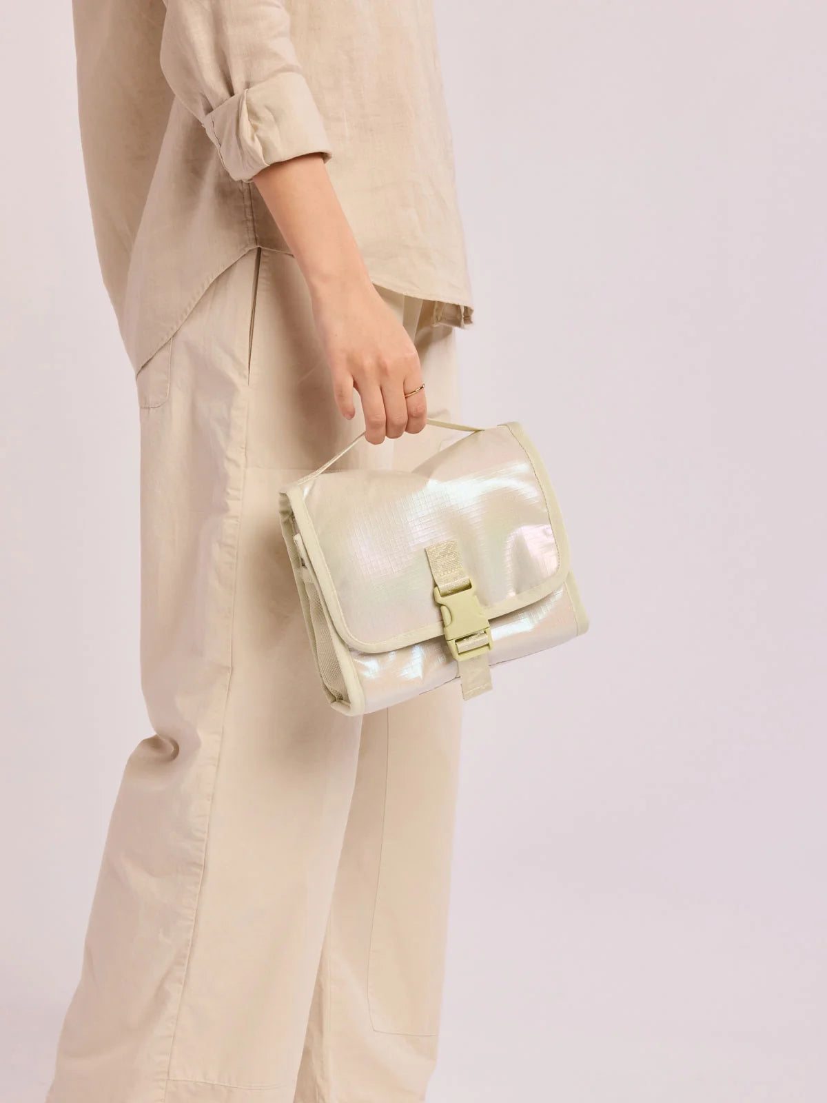 Terra Hanging Toiletry Bag