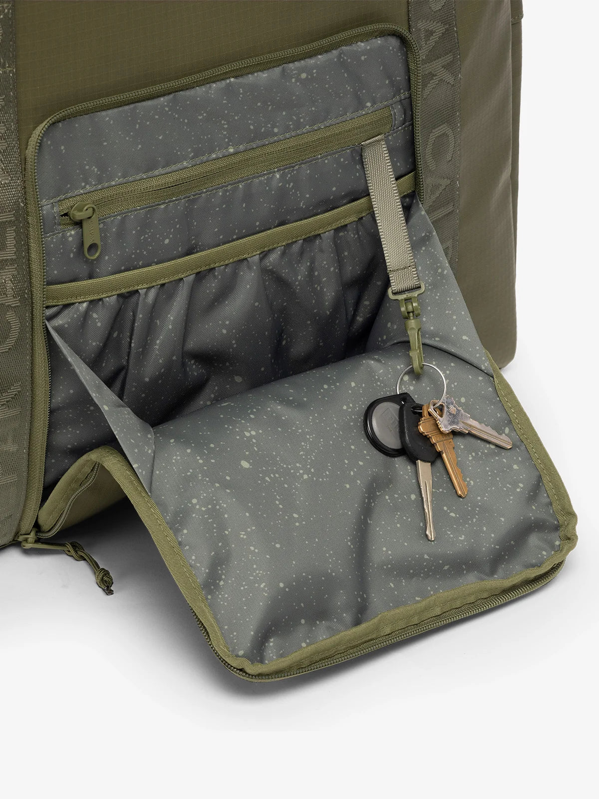 Terra 35L Water Resistant Zip Tote Bag