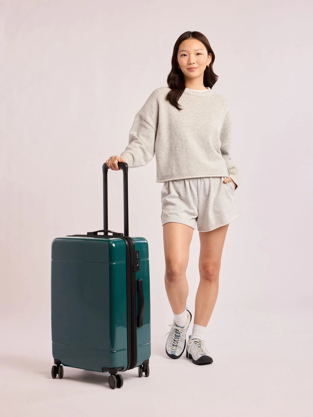 Hue Medium Luggage