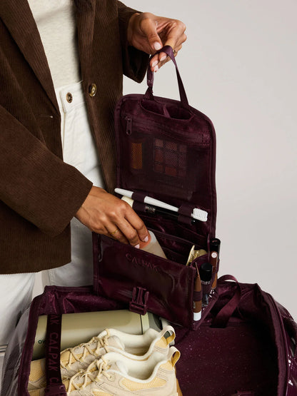 Terra Hanging Toiletry Bag