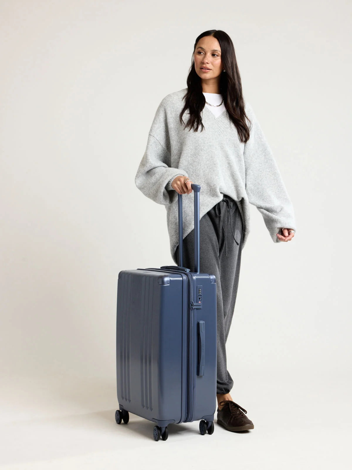 Ambeur Medium Luggage