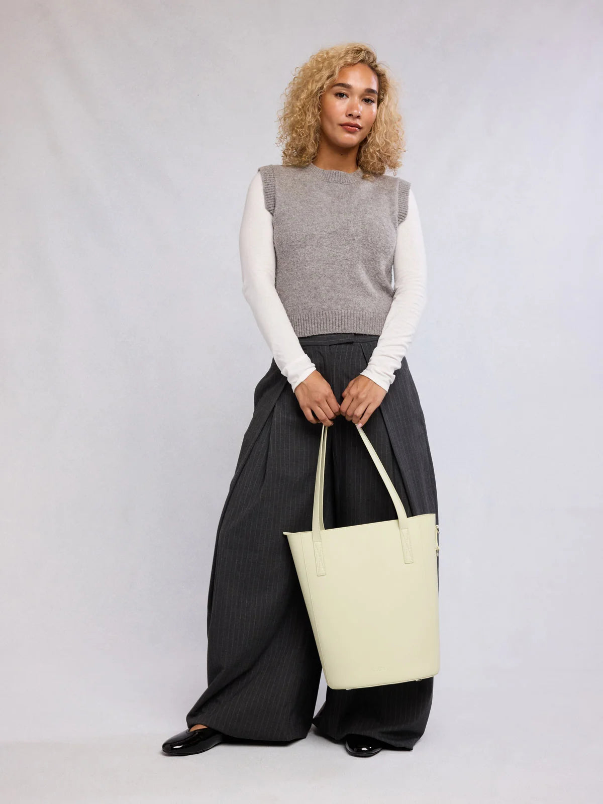 Haven 14" Laptop Bucket Bag