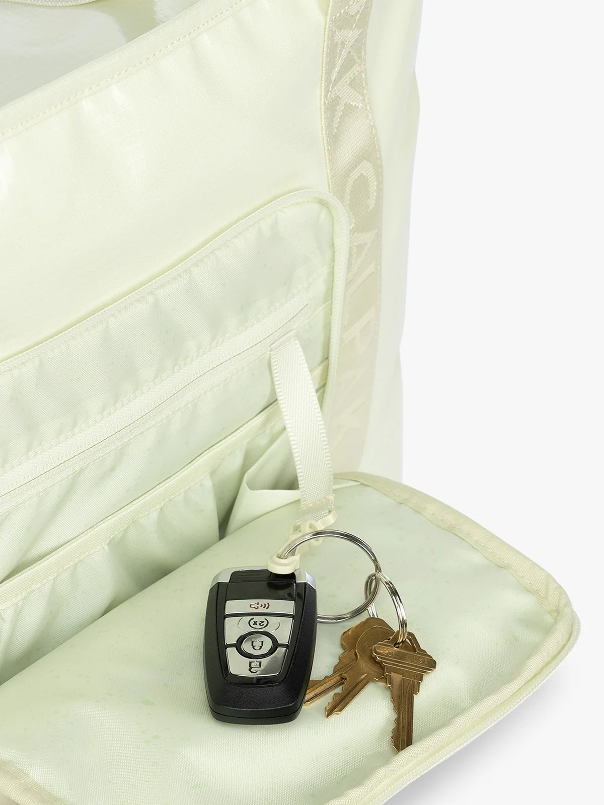 Terra 35L Water Resistant Zip Tote Bag