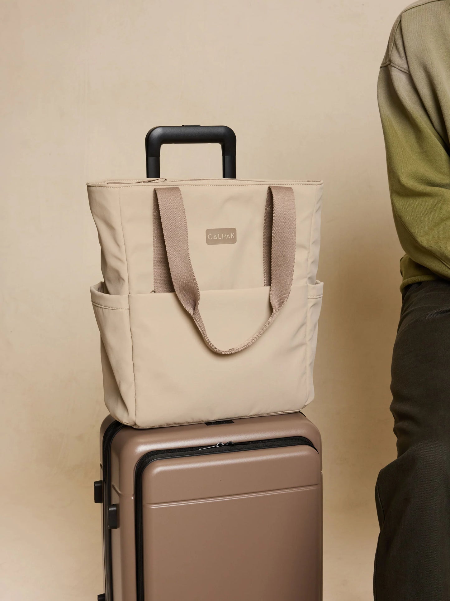Connect Zip Laptop Tote