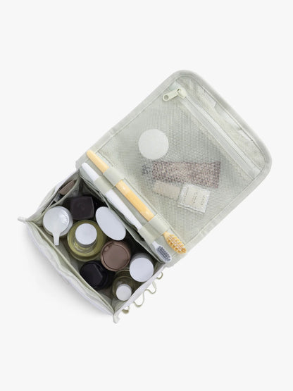 Terra Hanging Toiletry Bag