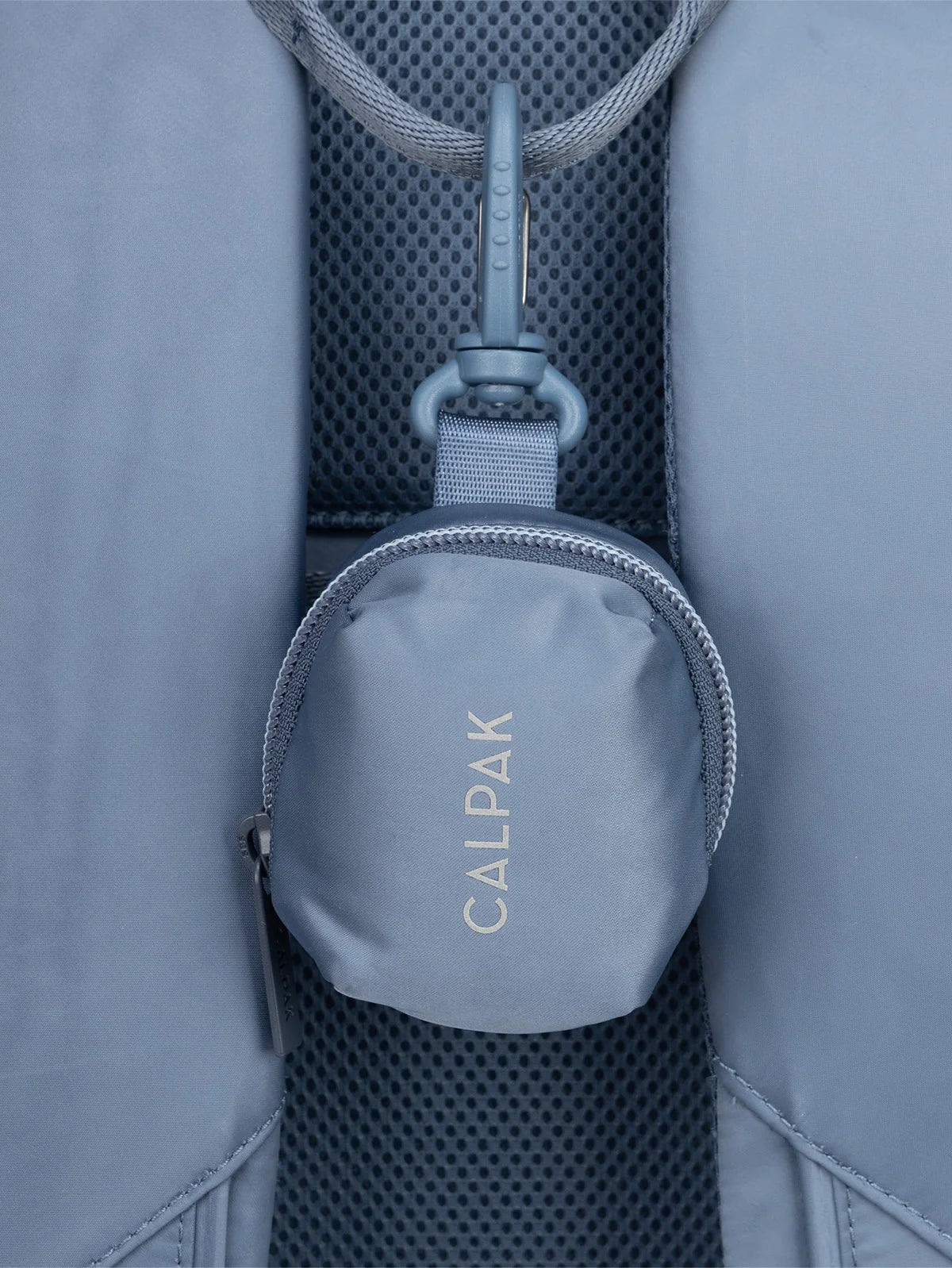Fit Zip Bag Charm